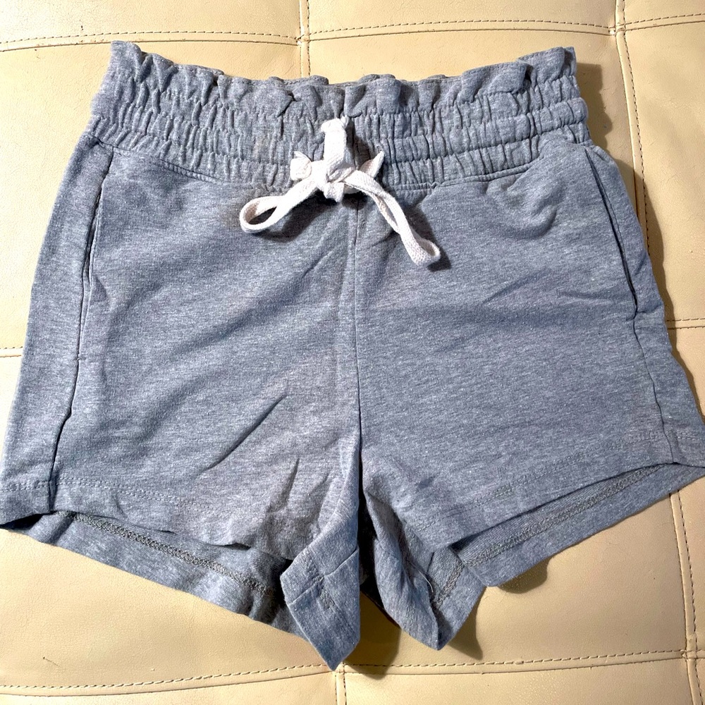 Gray shorts